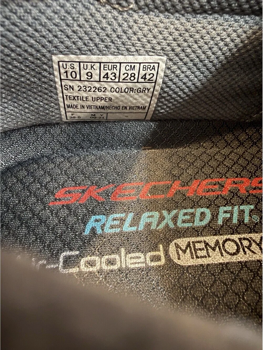 Skechers Womens Slip In Sneakers Sz 10 Gray Go Walk Air Cooled Memory Foam Shoes